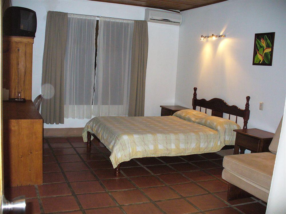Hotel Termales Del Bosque & Hot Springs La Marina Exterior foto
